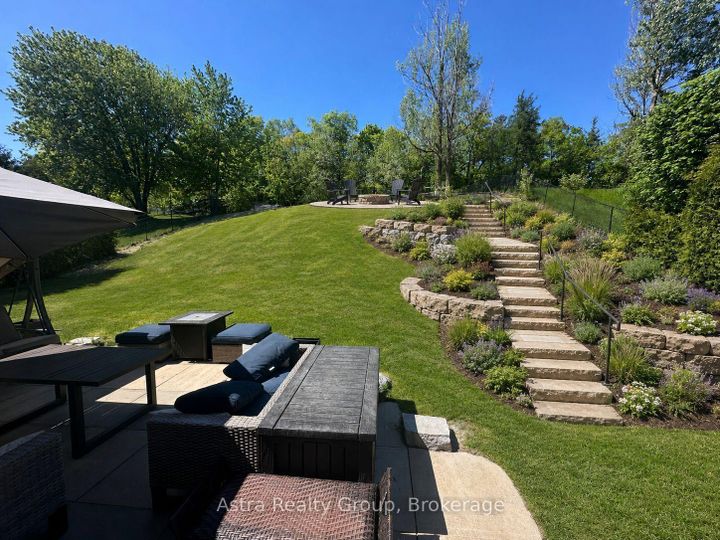 Photo 43 at 74 Kootenay Ridge, Rural Vaughan, Vaughan