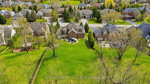 Photo 3 at 74 Kootenay Ridge, Rural Vaughan, Vaughan