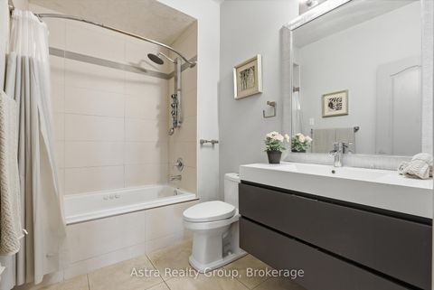 Photo 32 at 74 Kootenay Ridge, Rural Vaughan, Vaughan