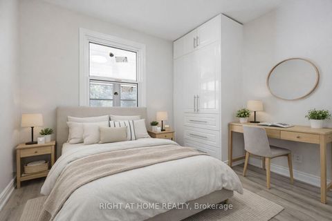 Photo 7 at 225 Essex Avenue, Harding, Richmond Hill