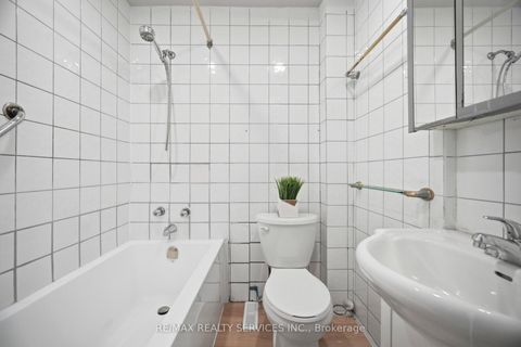 Photo 17 at 1147 Dufferin Street, Junction, Toronto
