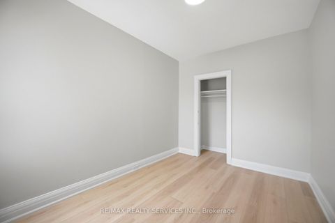 Photo 23 at 1147 Dufferin Street, Junction, Toronto