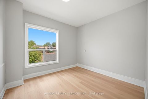 Photo 25 at 1147 Dufferin Street, Junction, Toronto