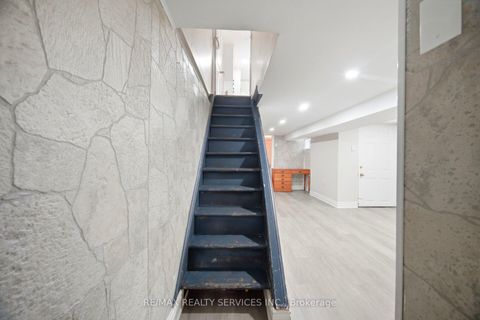 Photo 29 at 1147 Dufferin Street, Junction, Toronto