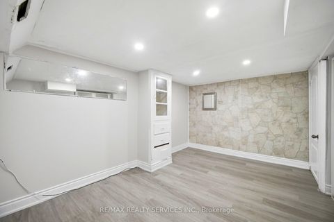 Photo 34 at 1147 Dufferin Street, Junction, Toronto