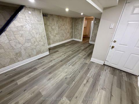 Photo 38 at 1147 Dufferin Street, Junction, Toronto