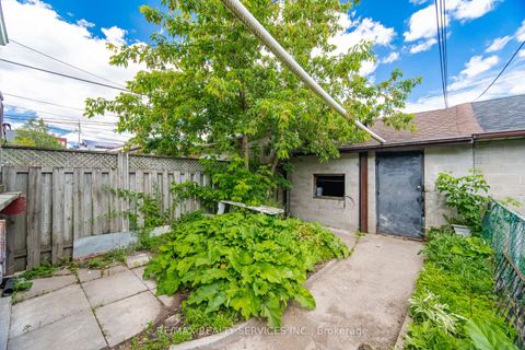 Photo 40 at 1147 Dufferin Street, Junction, Toronto