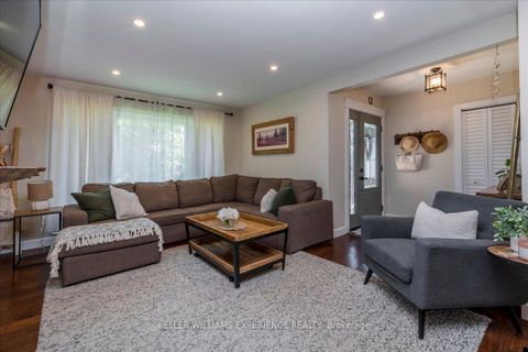 Photo 5 at 92 Johnson Street, Codrington, Barrie