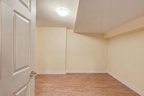Photo 34 at 90 Brillinger Street, North Richvale, Richmond Hill