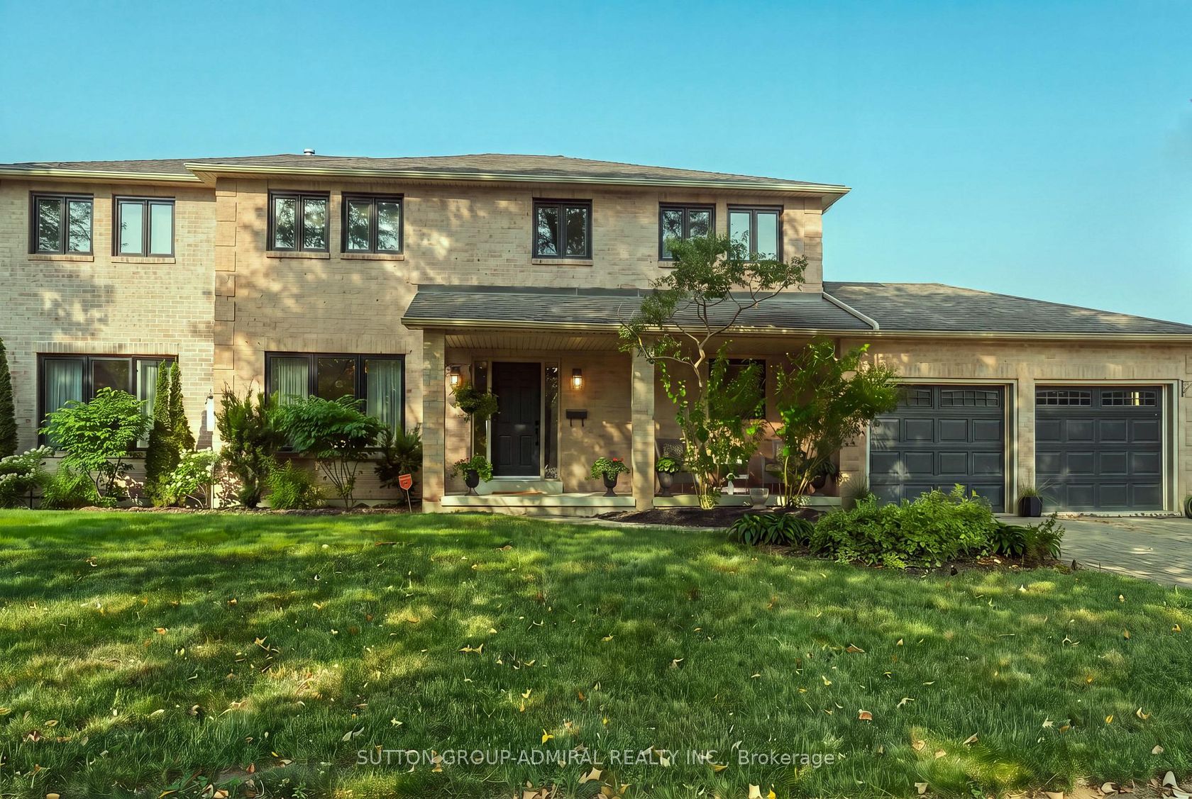90 Brillinger Street, North Richvale, Richmond Hill photo number 2