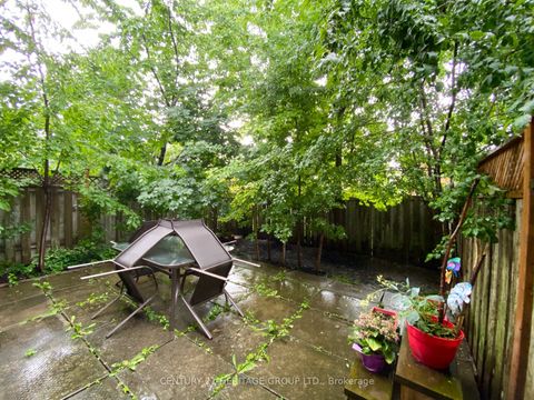 Photo 2 at 65 Black Hawk Way, Branson, Toronto