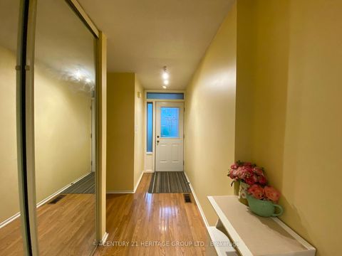 Photo 4 at 65 Black Hawk Way, Branson, Toronto