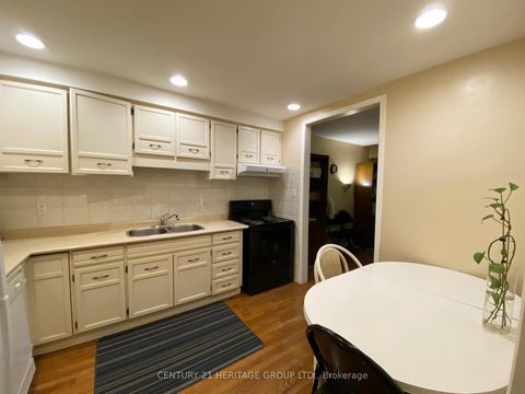 Photo 6 at 65 Black Hawk Way, Branson, Toronto