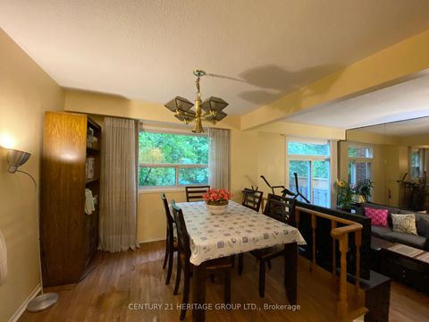 Photo 8 at 65 Black Hawk Way, Branson, Toronto