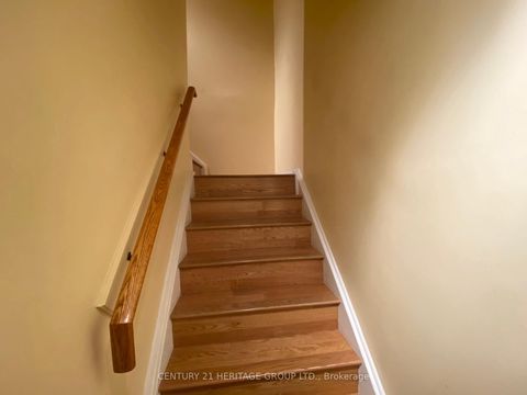 Photo 11 at 65 Black Hawk Way, Branson, Toronto