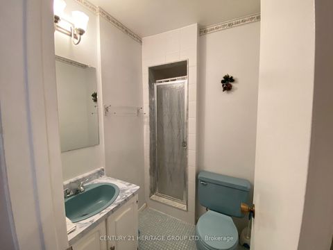 Photo 16 at 65 Black Hawk Way, Branson, Toronto