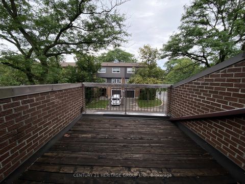 Photo 17 at 65 Black Hawk Way, Branson, Toronto