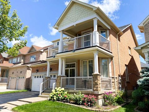 Photo 1 at 7 Braehead Drive, Jefferson, Richmond Hill