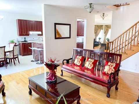 Photo 19 at 7 Braehead Drive, Jefferson, Richmond Hill