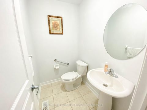 Photo 21 at 7 Braehead Drive, Jefferson, Richmond Hill
