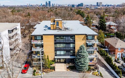 Photo 18 at 106 - 1901 Bayview Avenue, Leaside, Toronto