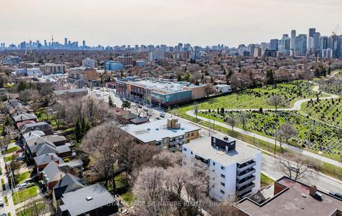 Photo 24 at 106 - 1901 Bayview Avenue, Leaside, Toronto