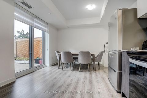 Photo 9 at Th102 - 100 Eagle Rock Way, Maple, Vaughan