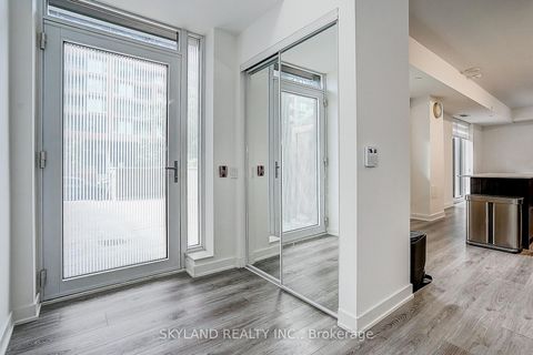 Photo 10 at Th102 - 100 Eagle Rock Way, Maple, Vaughan