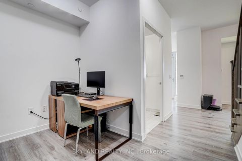 Photo 13 at Th102 - 100 Eagle Rock Way, Maple, Vaughan