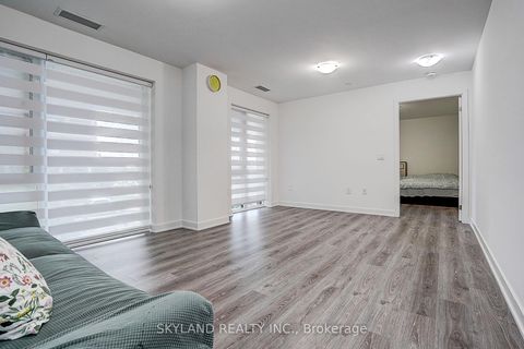 Photo 15 at Th102 - 100 Eagle Rock Way, Maple, Vaughan