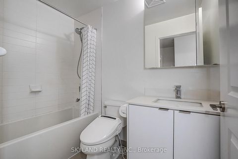 Photo 24 at Th102 - 100 Eagle Rock Way, Maple, Vaughan