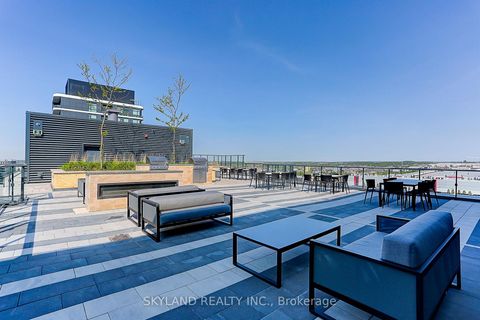 Photo 38 at Th102 - 100 Eagle Rock Way, Maple, Vaughan