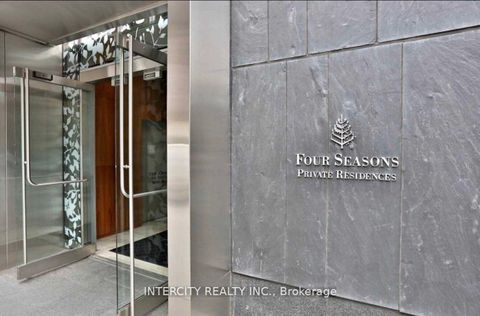 Photo 2 at 4001 - 50 Yorkville Avenue, Annex, Toronto
