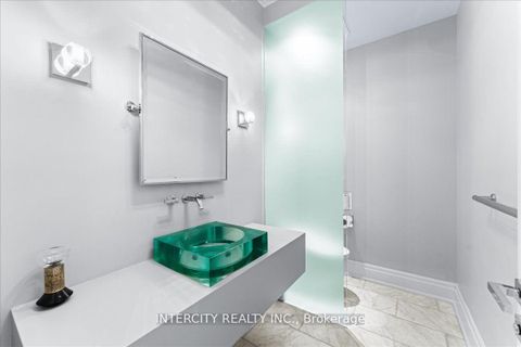 Photo 18 at 4001 - 50 Yorkville Avenue, Annex, Toronto