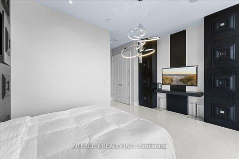 Photo 21 at 4001 - 50 Yorkville Avenue, Annex, Toronto