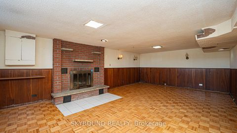 Photo 17 at 9 Caronport Crescent, Donalda, Toronto