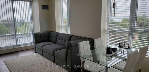 Photo 2 at 718 - 22 East Haven Drive, Cliffside, Toronto