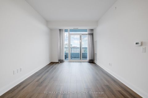 Photo 5 at 1004 - 10 Gatineau Drive, Beverley Glen, Vaughan