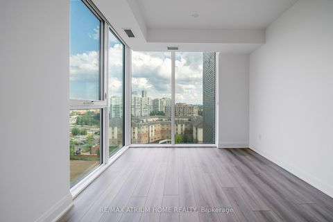 Photo 7 at 1004 - 10 Gatineau Drive, Beverley Glen, Vaughan