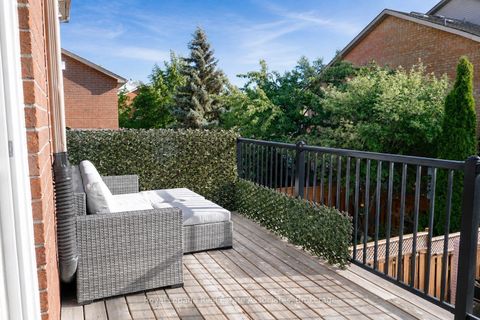 Photo 15 at 8 Prestwick Avenue, Maple, Vaughan