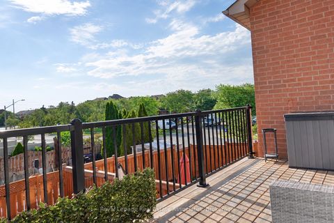 Photo 16 at 8 Prestwick Avenue, Maple, Vaughan