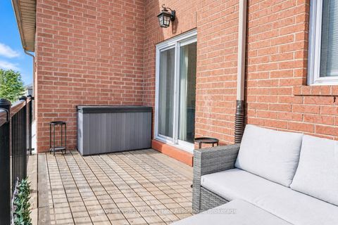 Photo 17 at 8 Prestwick Avenue, Maple, Vaughan