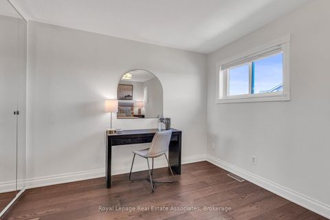 Photo 22 at 8 Prestwick Avenue, Maple, Vaughan