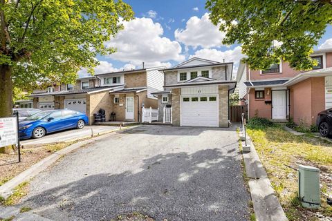 Photo 1 at 37 Woodsview Avenue, Clairville, Toronto
