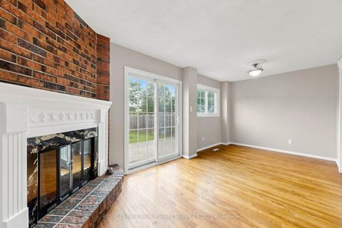 Photo 8 at 37 Woodsview Avenue, Clairville, Toronto