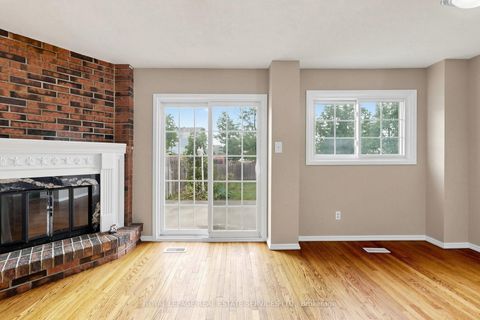 Photo 9 at 37 Woodsview Avenue, Clairville, Toronto