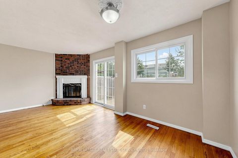 Photo 10 at 37 Woodsview Avenue, Clairville, Toronto