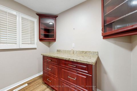 Photo 20 at 37 Woodsview Avenue, Clairville, Toronto