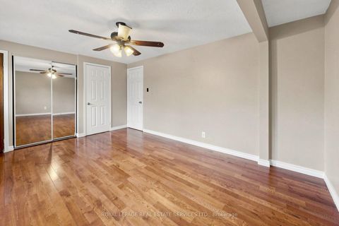 Photo 28 at 37 Woodsview Avenue, Clairville, Toronto