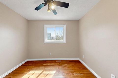 Photo 34 at 37 Woodsview Avenue, Clairville, Toronto